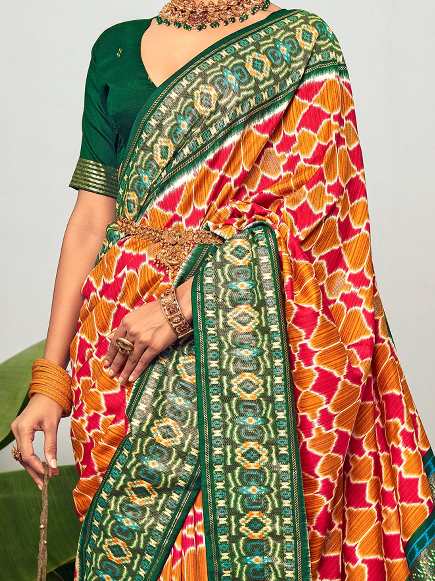 Get the best designer saree