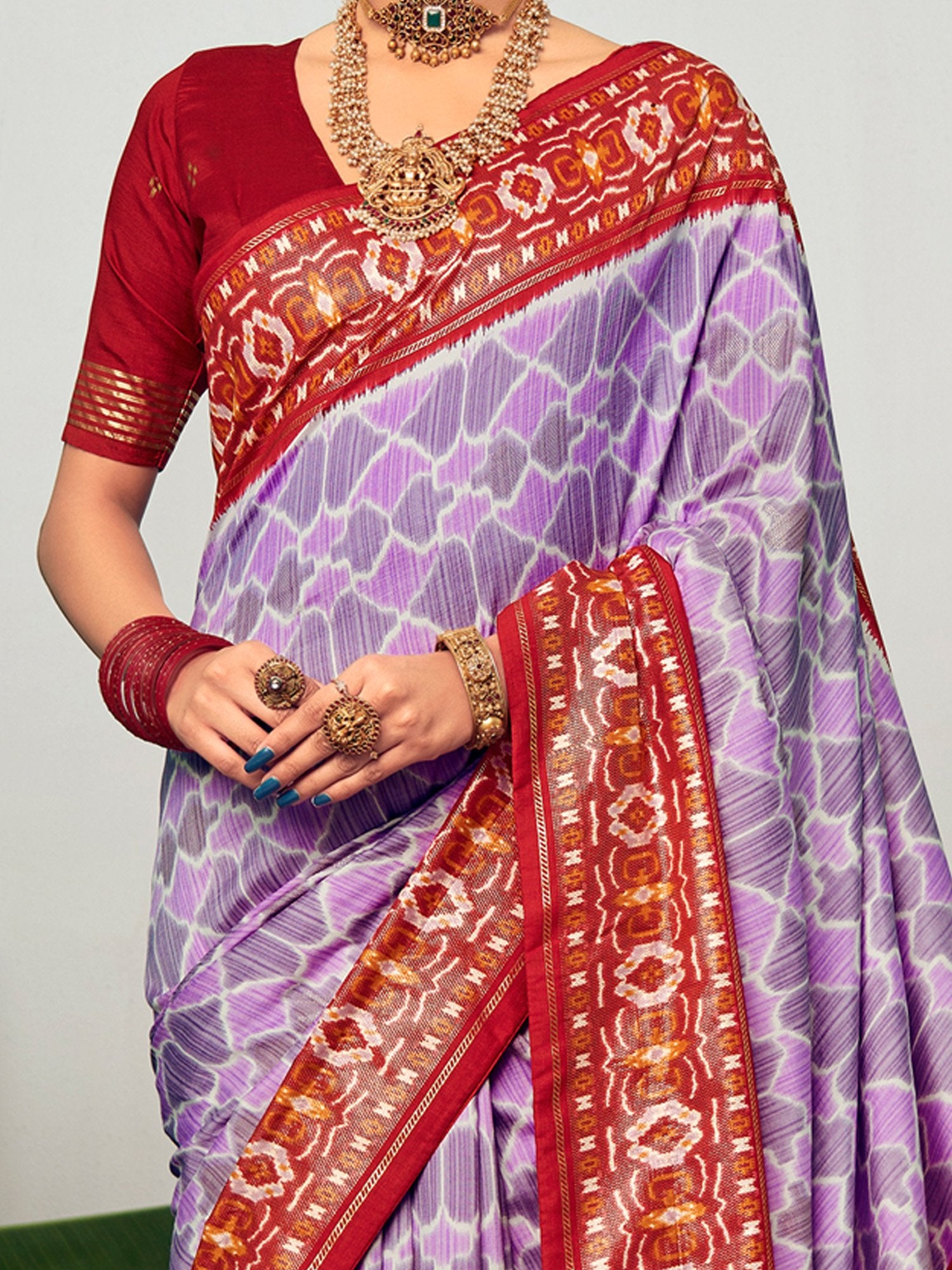 Get the best saree manufacturer