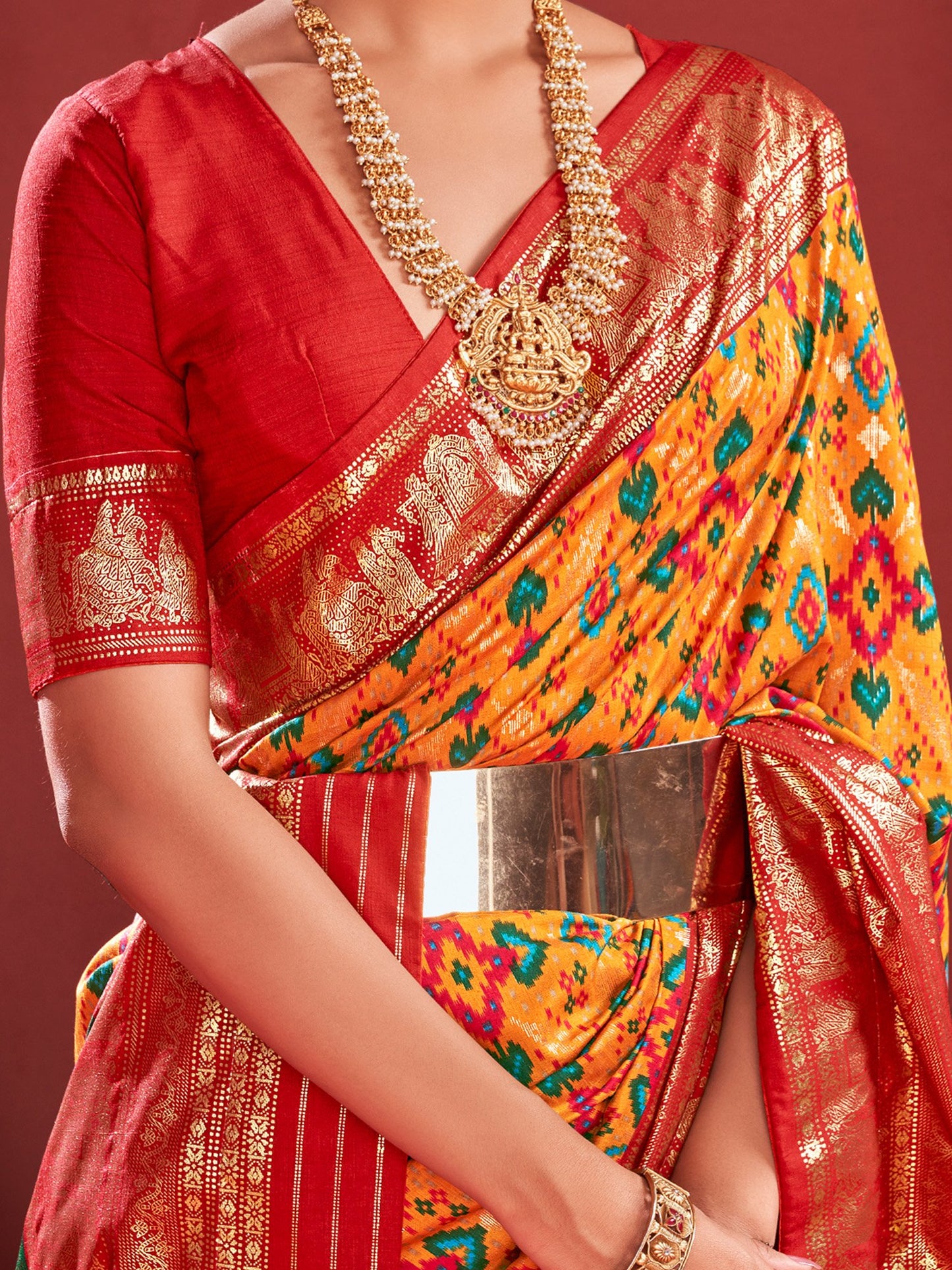 Get the best cotton saree