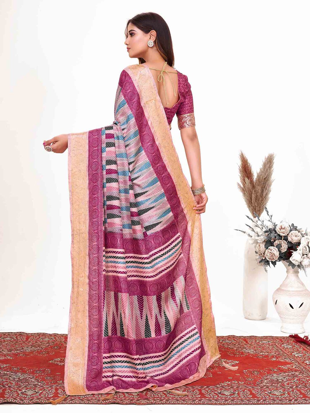 Get the best kanjeevaram South Indian bridal saree