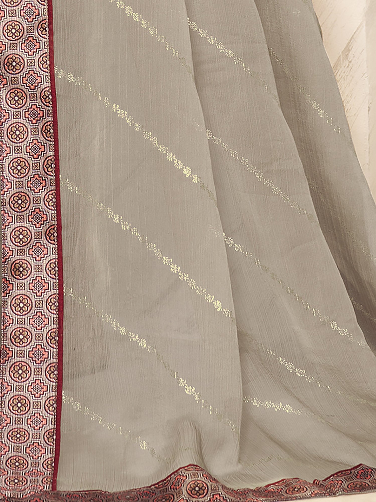 Get the best haldi saree