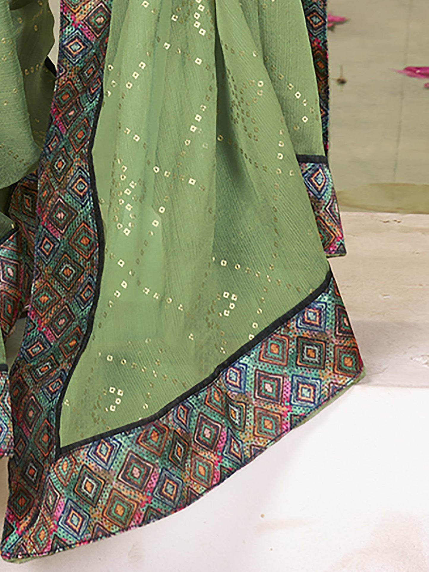 Get the best organza saree
