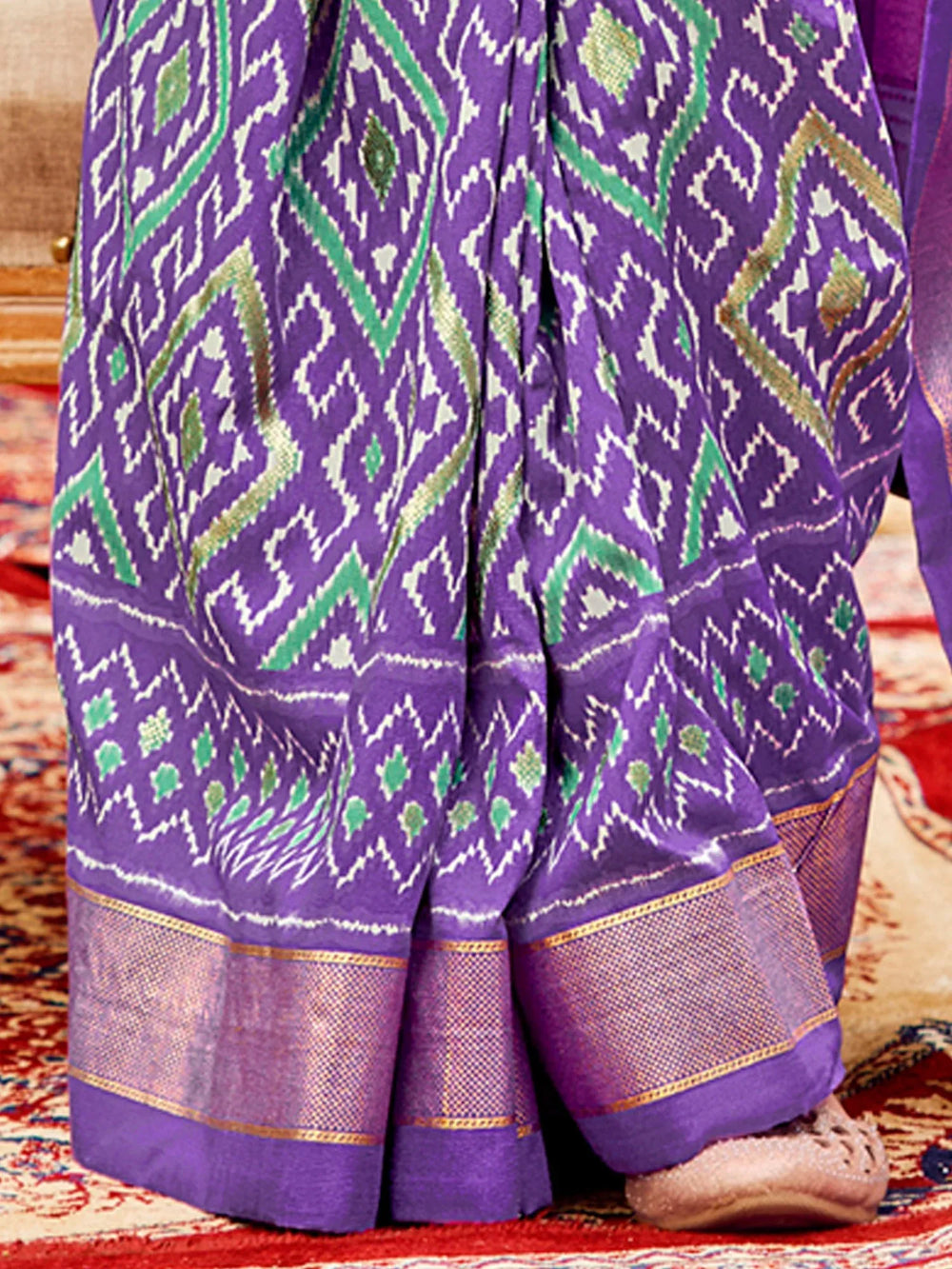 Opulent Lavender Patola Silk Saree - The Dori Store