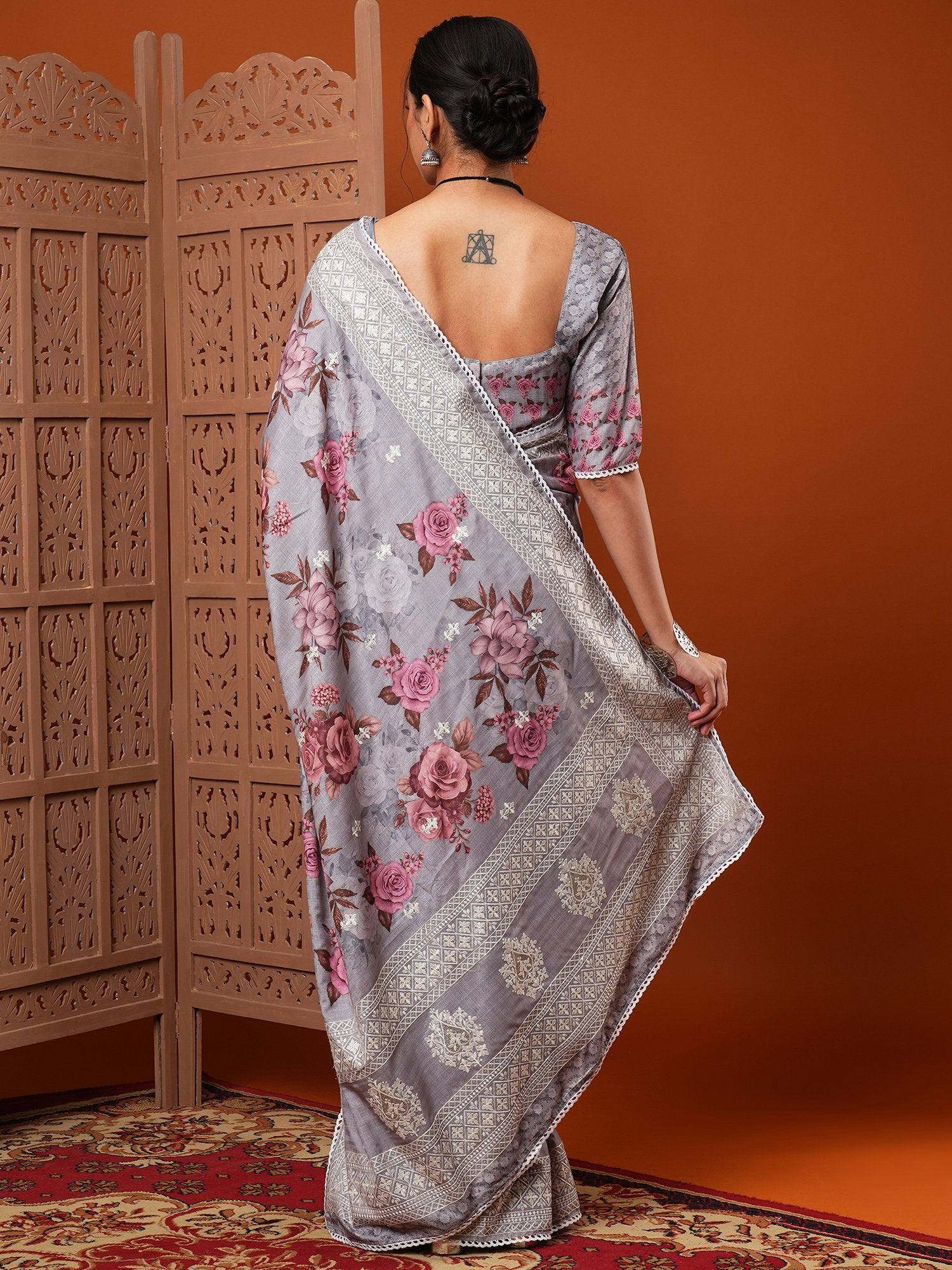 Get the best wedding sarees
