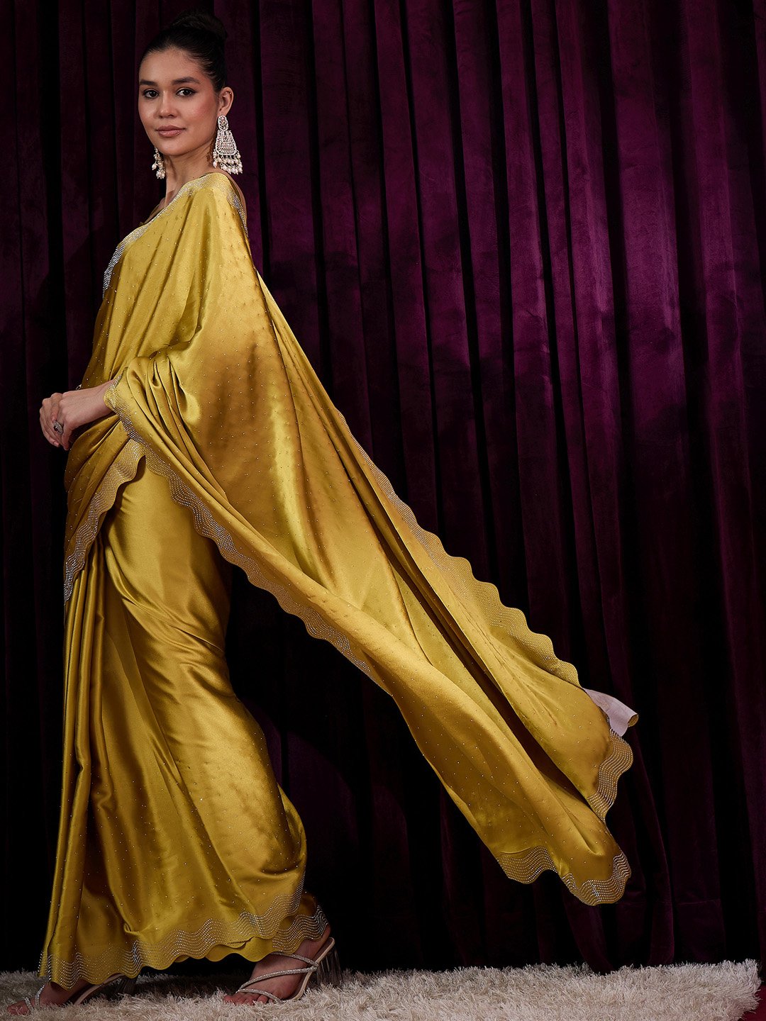 Get the best online saree store