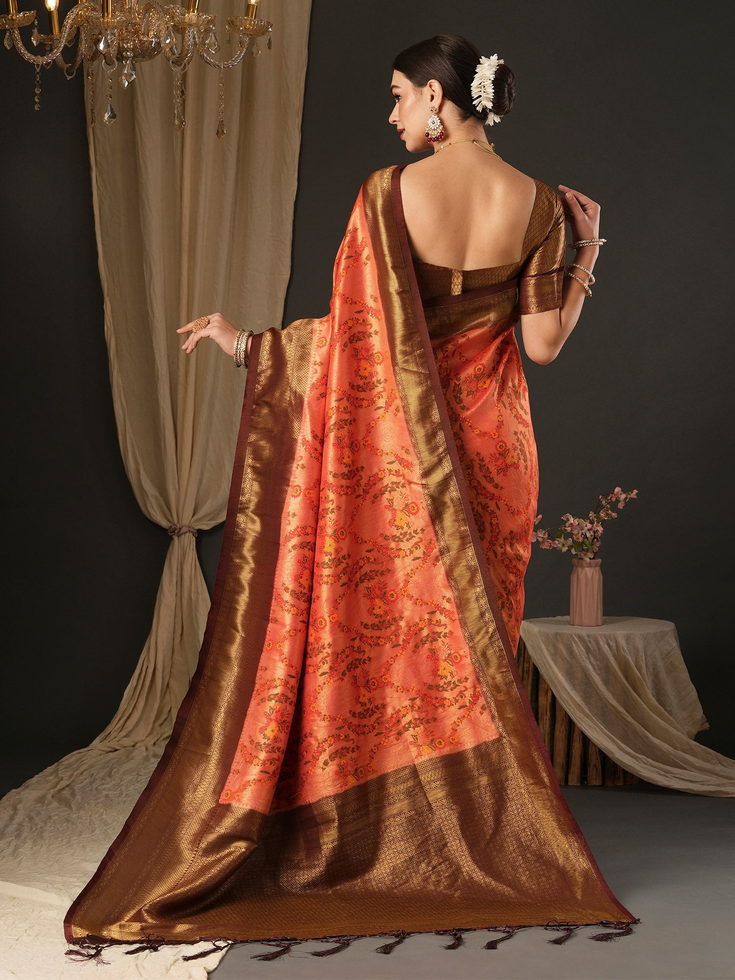 Get the best kanjeevaram South Indian bridal saree