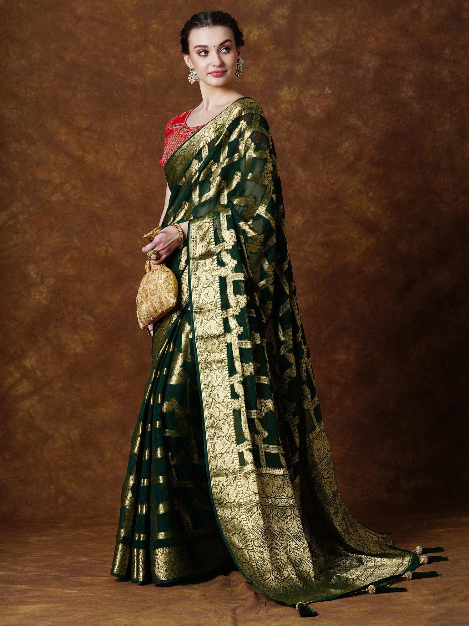 Get the best shaadi saree