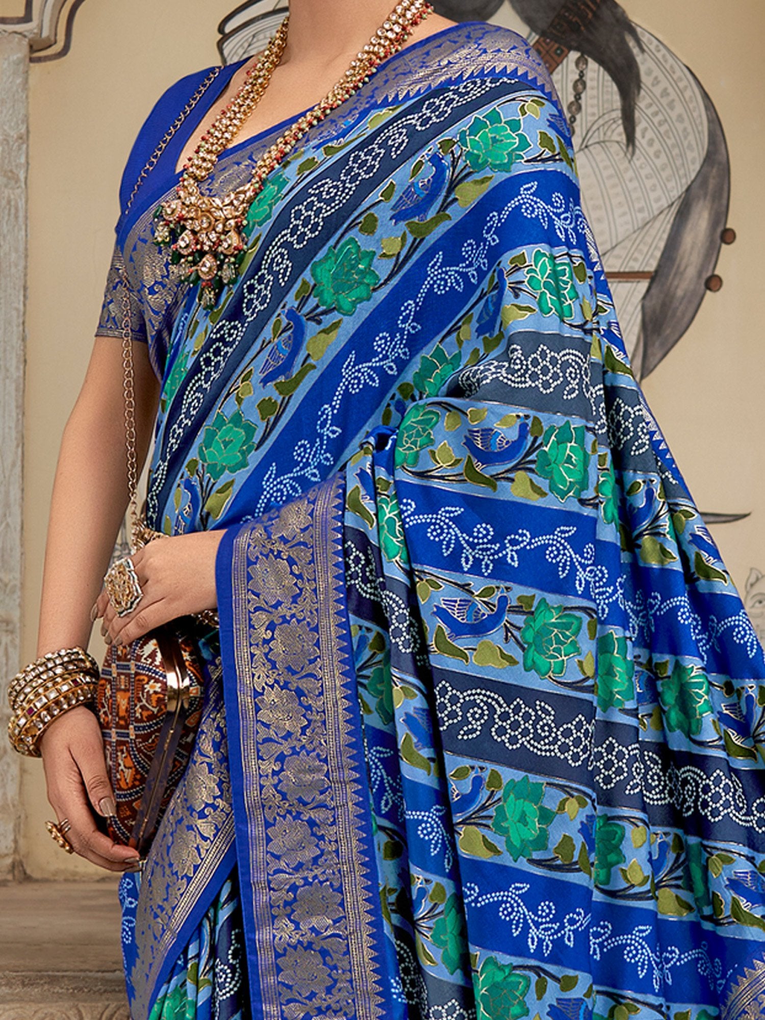 Get the best Kasavu saree online