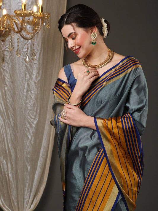Get the best saree shops in Chandni Chowk