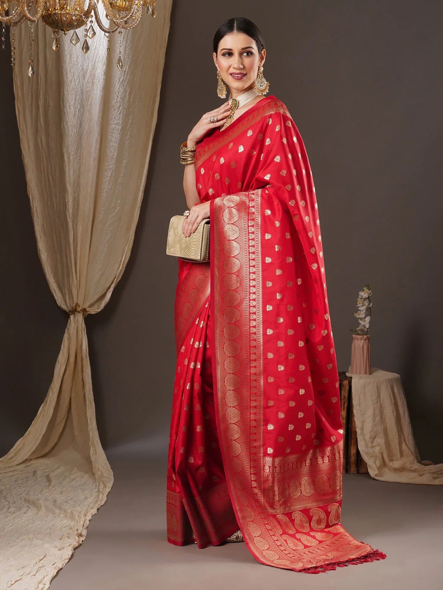 Exquisite Red Kanjeevaram Silk Saree - The Dori Store