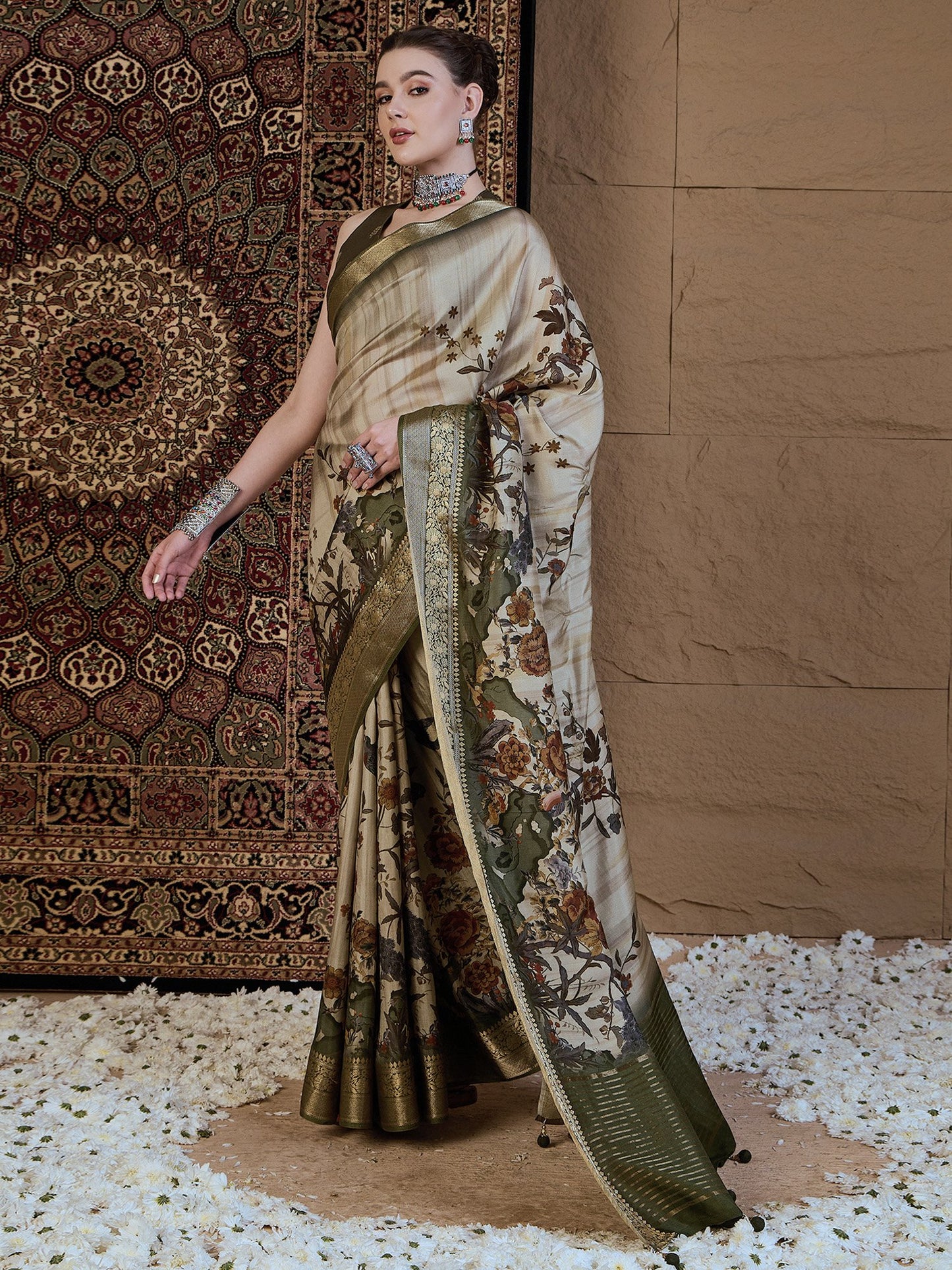 Cream Beige Sungudi Viscose Silk Printed Saree