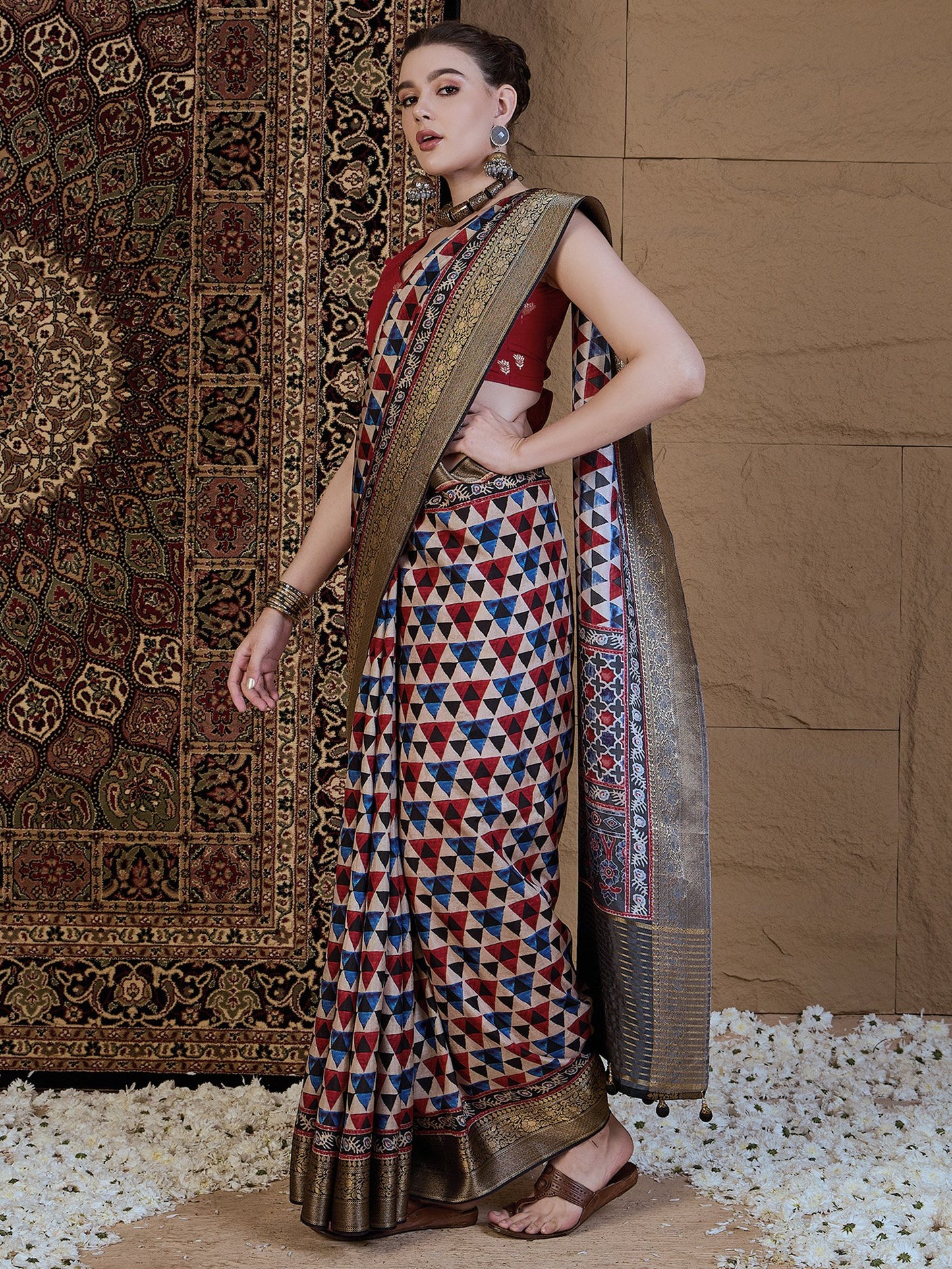 Cream Beige Sungudi Viscose Silk Printed Saree