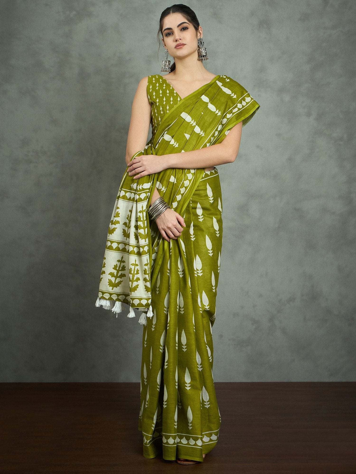 Green Olive Bagh Cotton Printed Saree