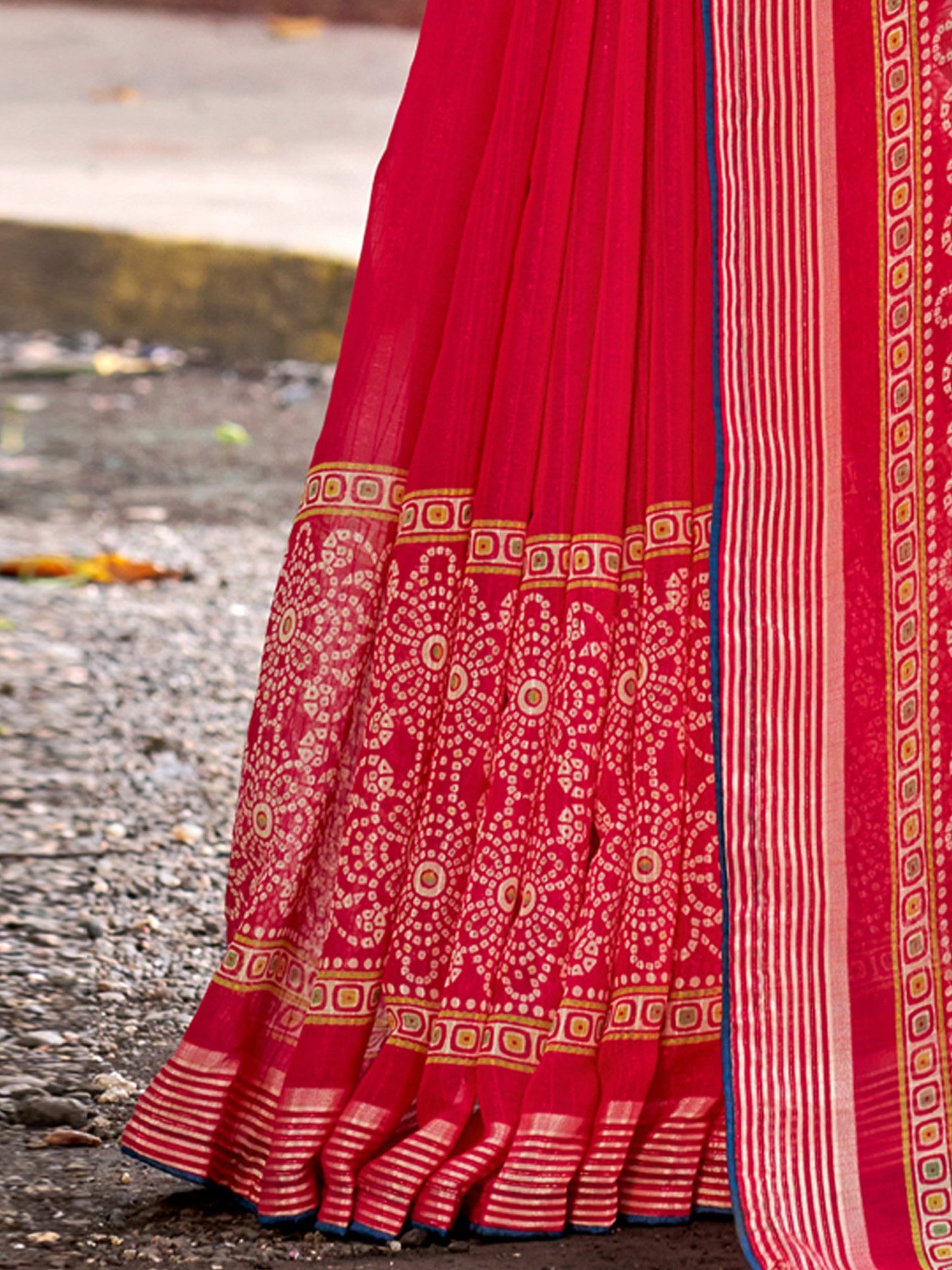 Red Bandhani Chiffon Printed Saree