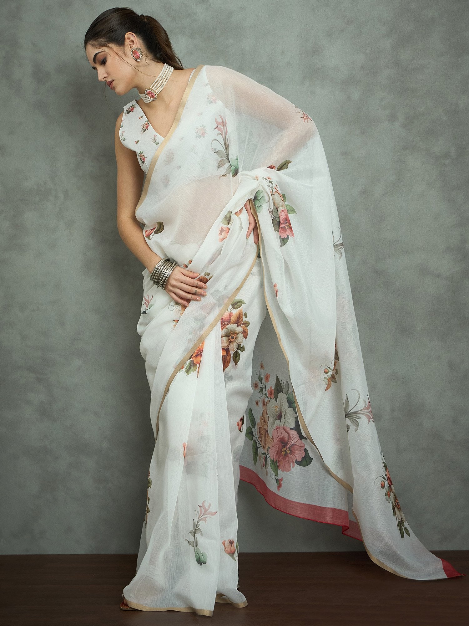 White White Block Print Cotton Blend Printed Saree