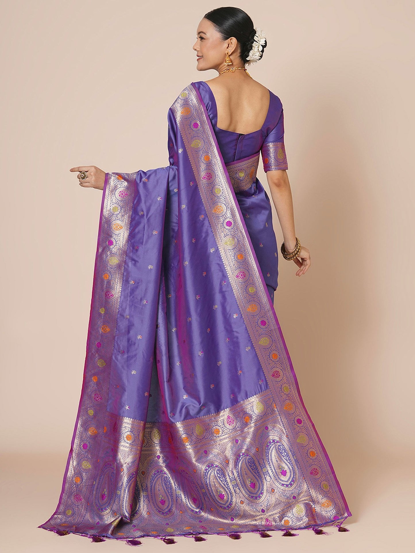 Lavendar Banarasi Silk Blend Woven Saree