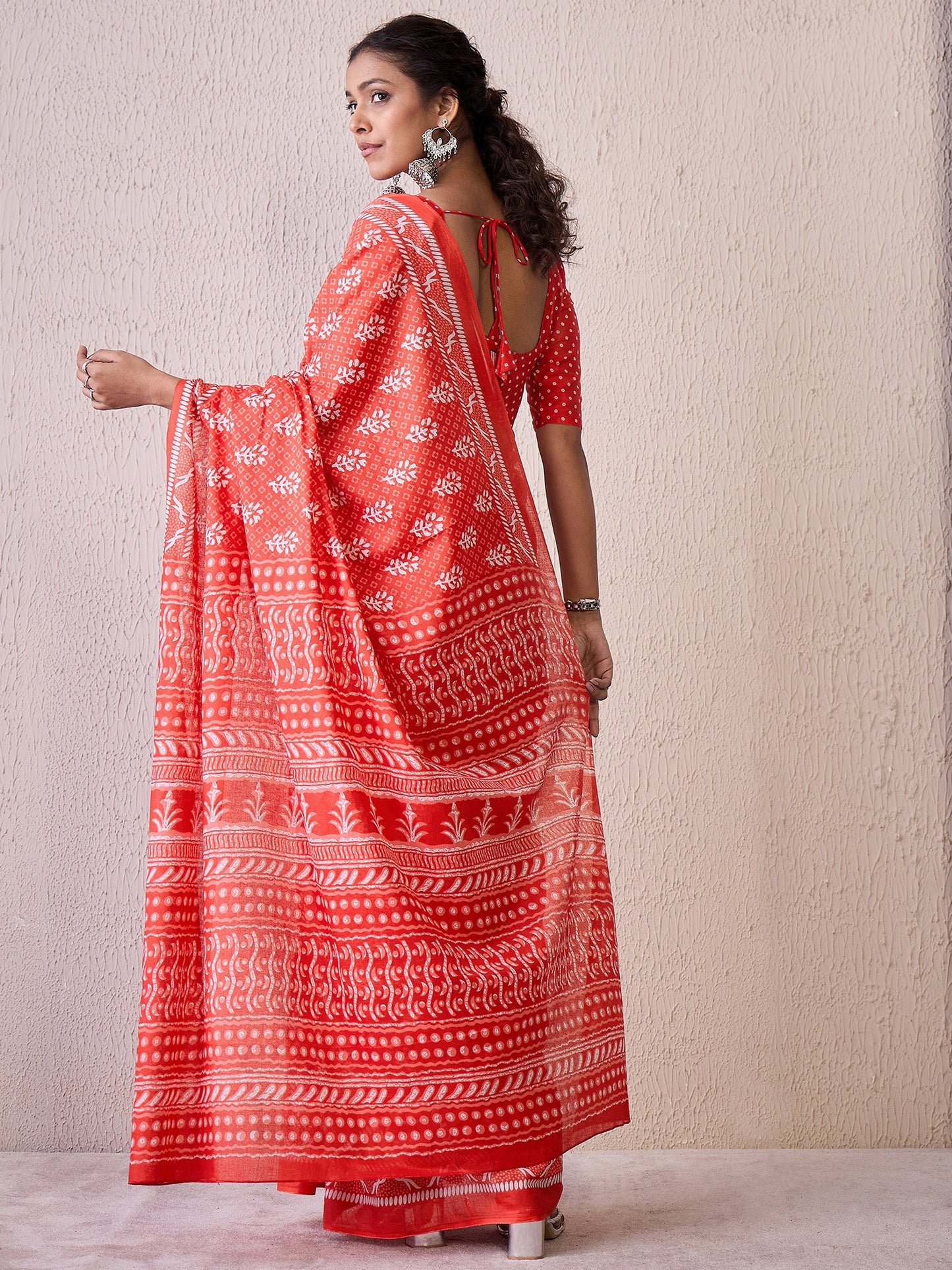Red Block Print Cotton Blend Printed Saree