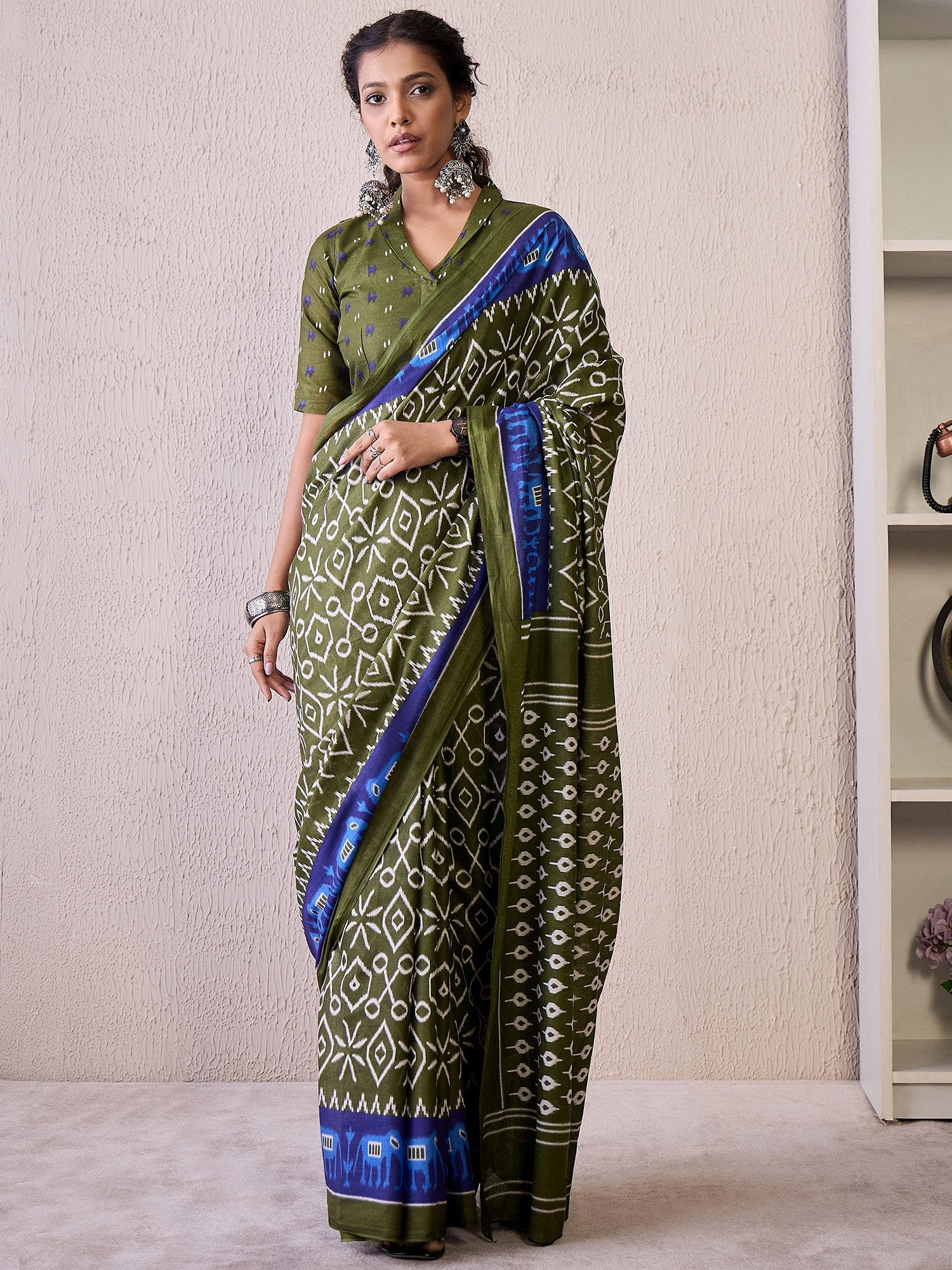 partywear designer saree for festive occasions