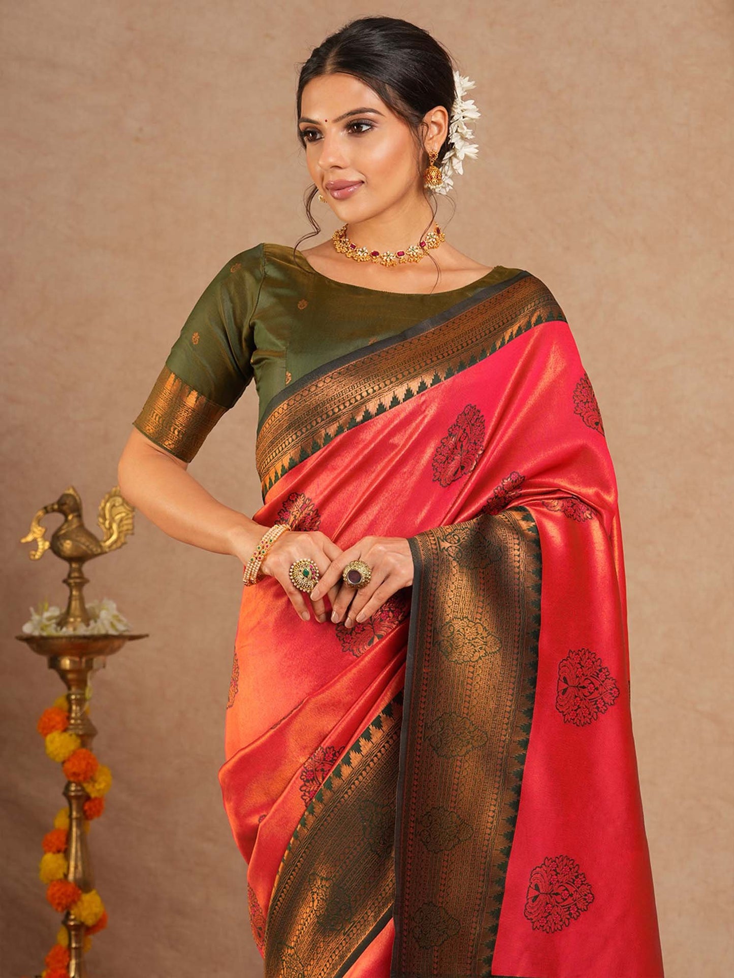 Pink Pink Maheshwari Banarasi Silk Woven Saree