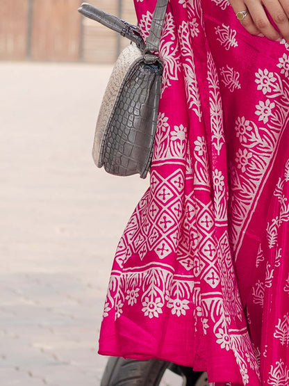 Pink Bagru Dola Silk Printed Saree