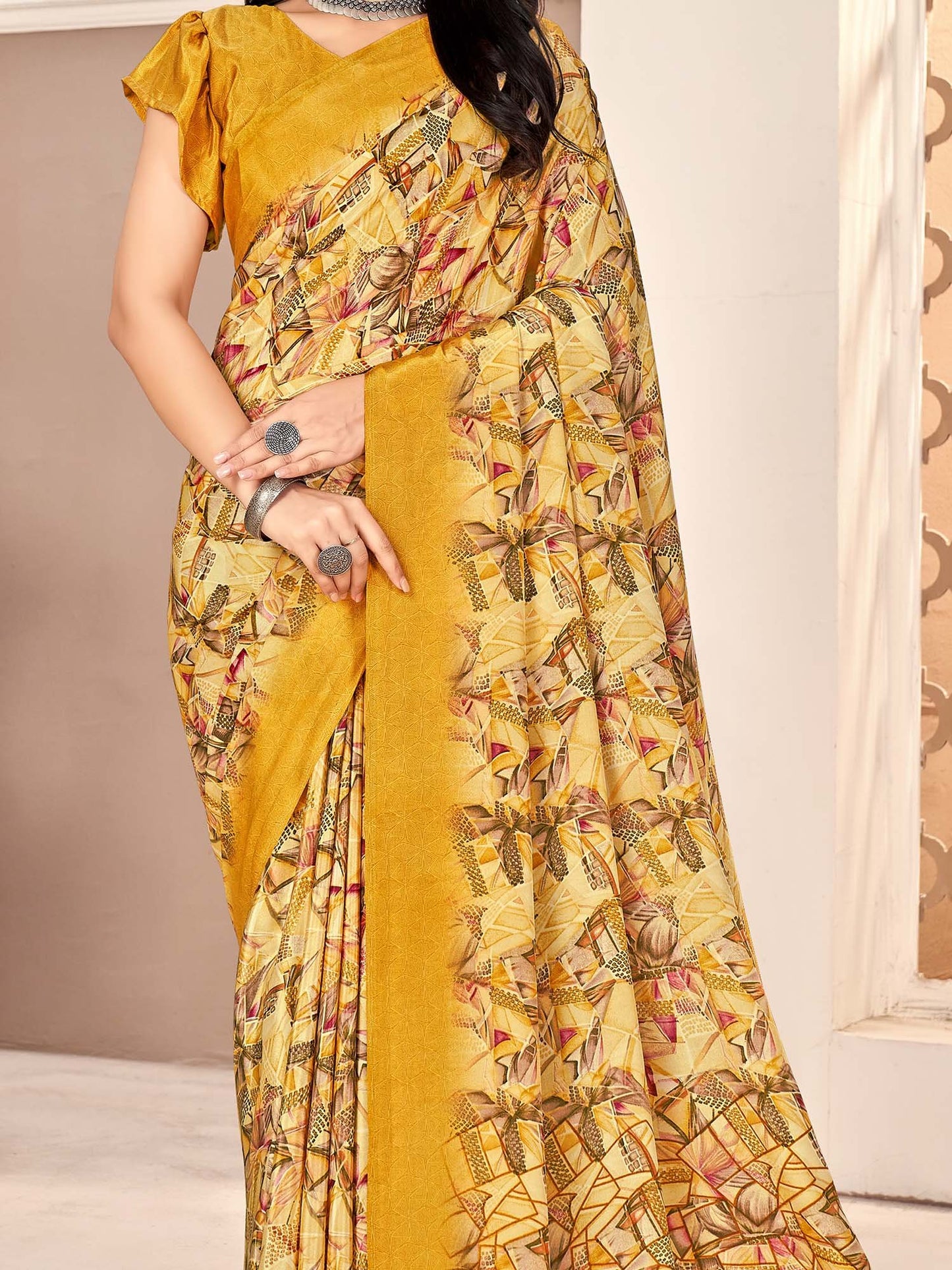 Beige Sungudi Crepe Printed Saree