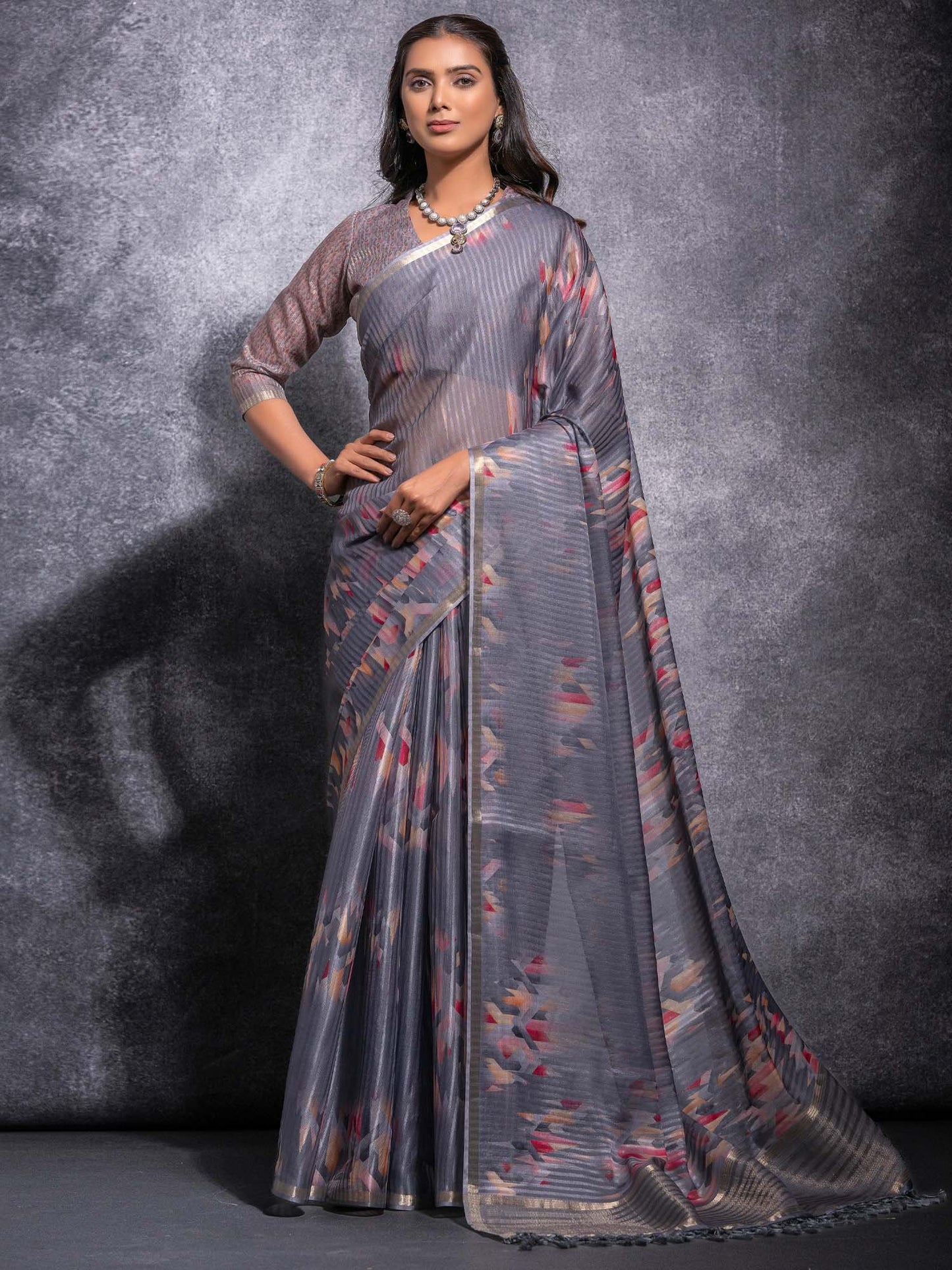 Grey Sungudi Linen Blend Woven Saree