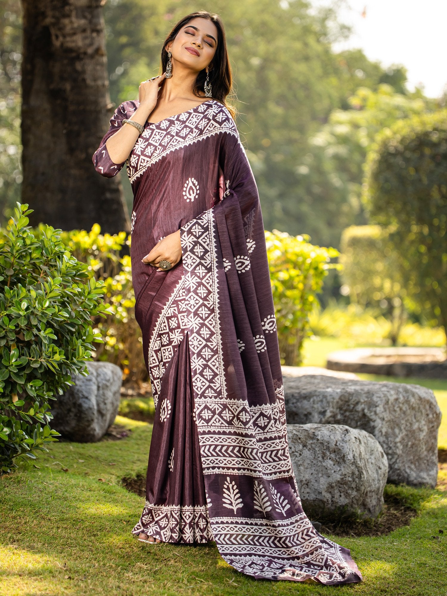 partywear designer saree for festive occasions