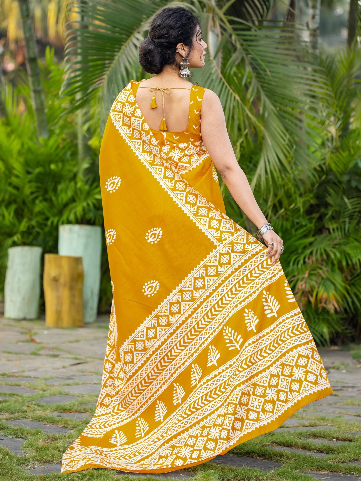 Mustard Bagh Cotton Blend Printed Saree