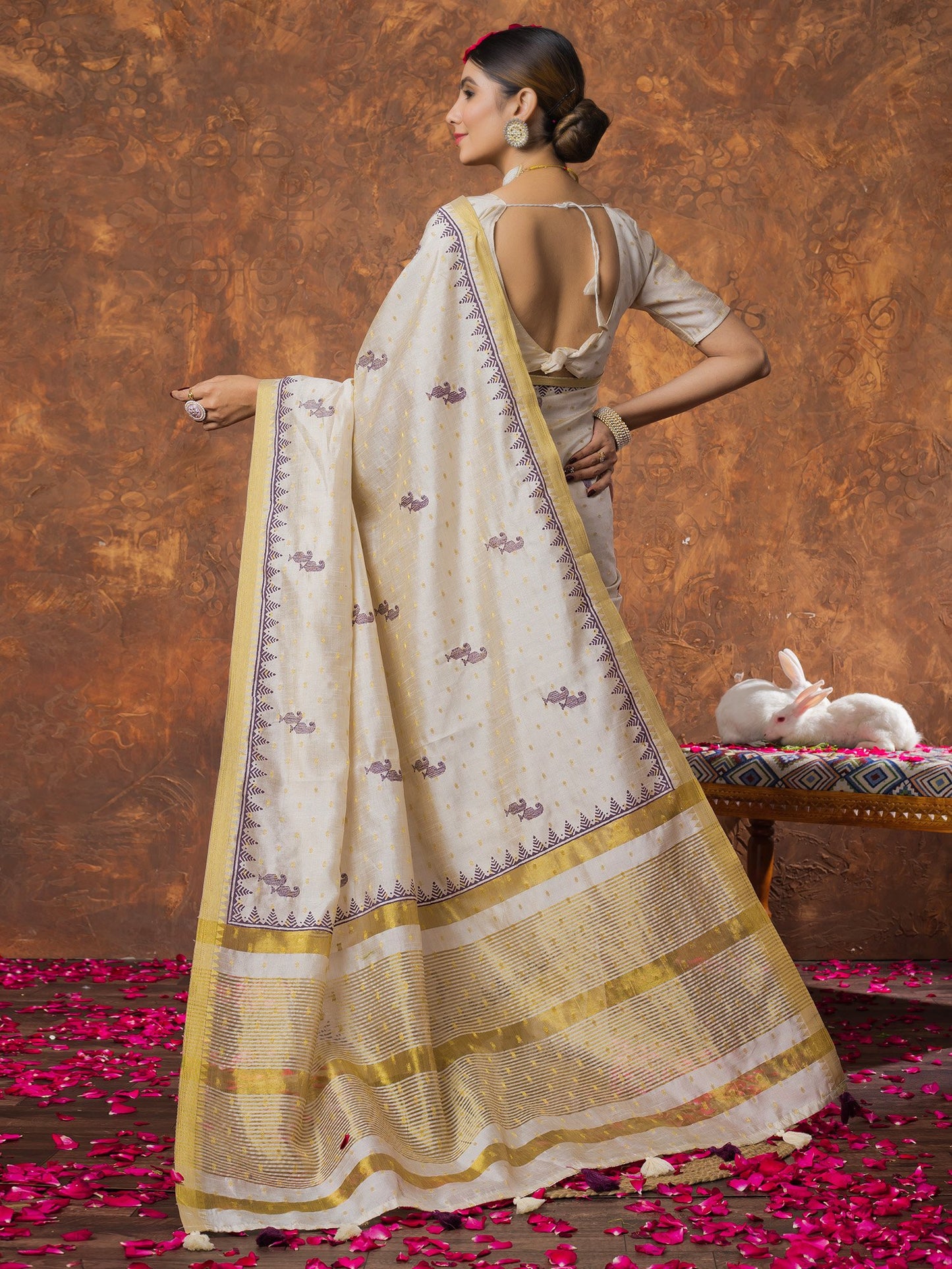 Cream Kasavu Linen Woven Saree