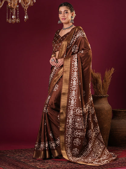Coffee Sungudi Silk Blend Printed Saree