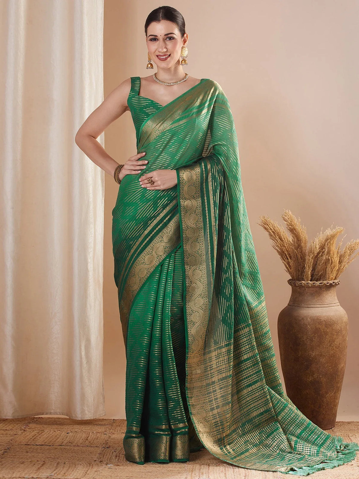Green Banarasi Pure Georgette Woven Saree - The Dori Store