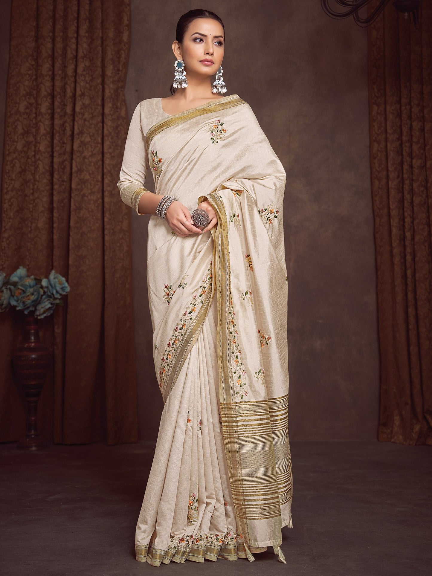 Cream Kasavu Linen Blend Woven Saree