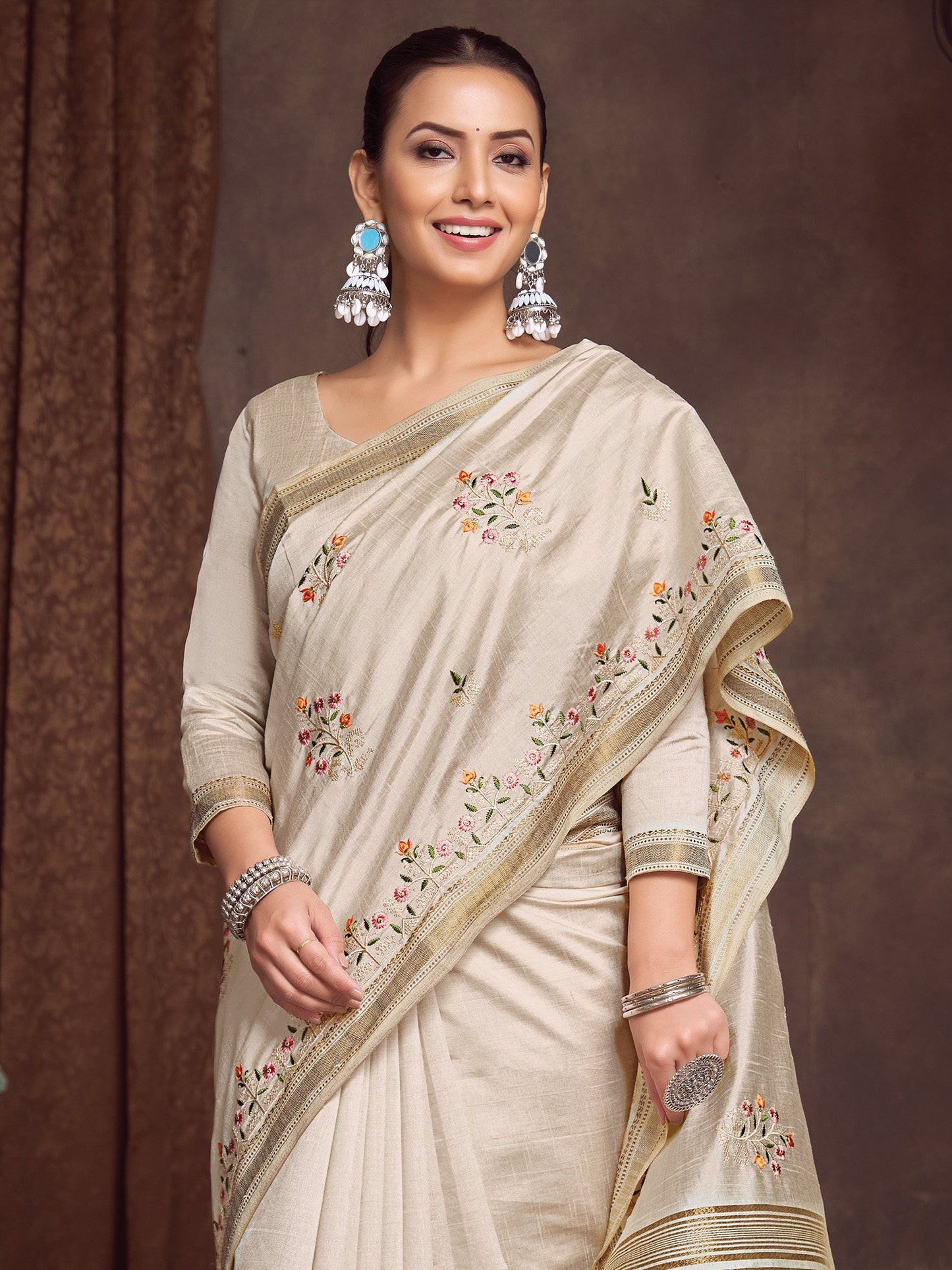 Cream Kasavu Linen Blend Woven Saree