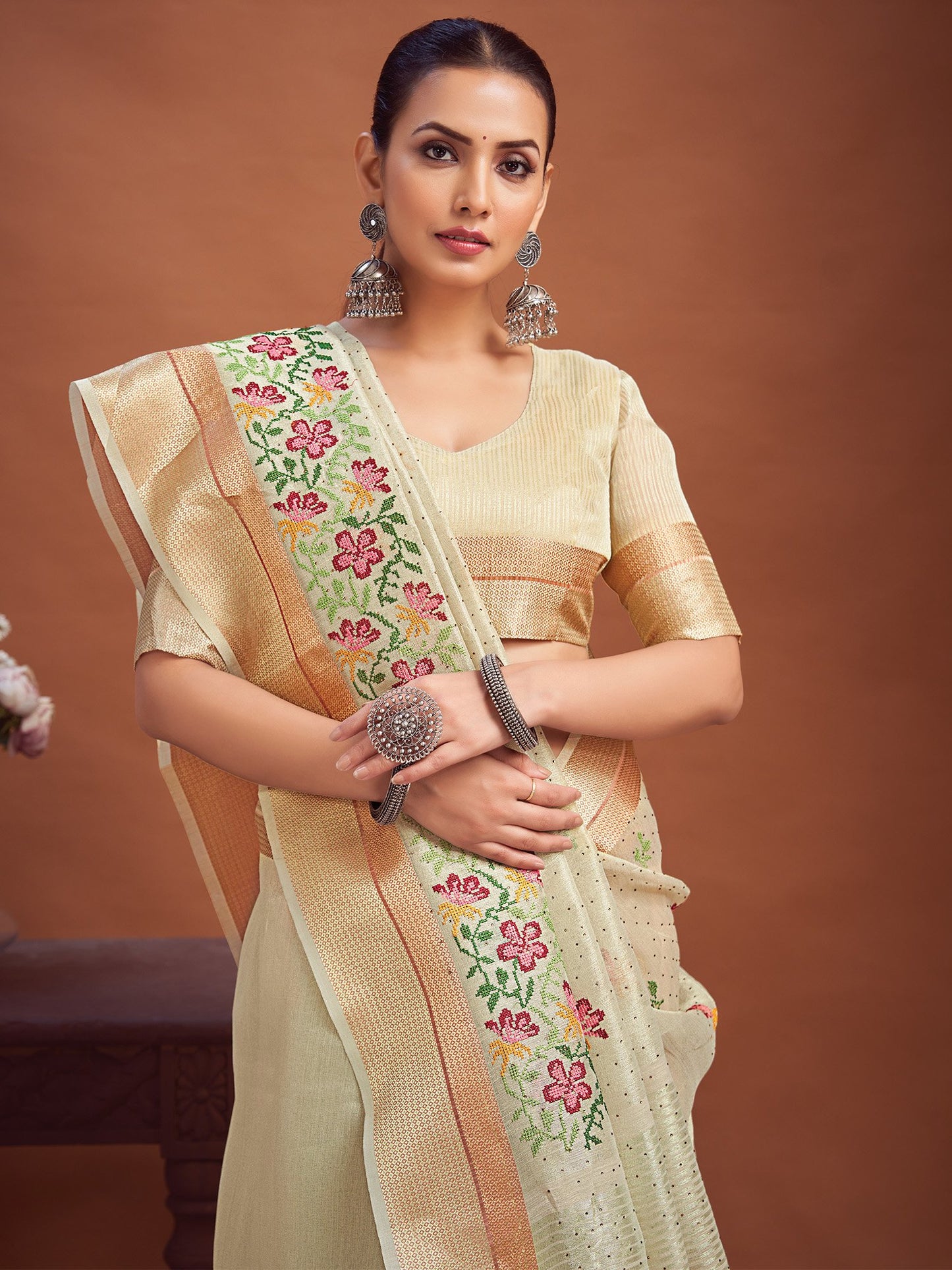 Cream Cream Party Wear Linen Woven Saree