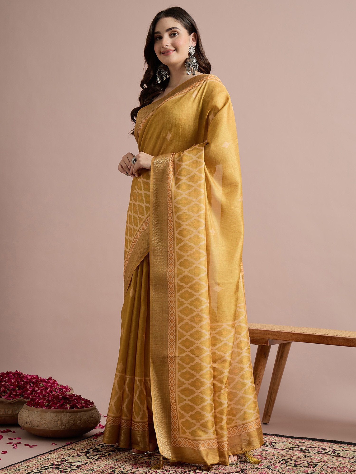 Yellow Sungudi Cotton Blend Printed Saree