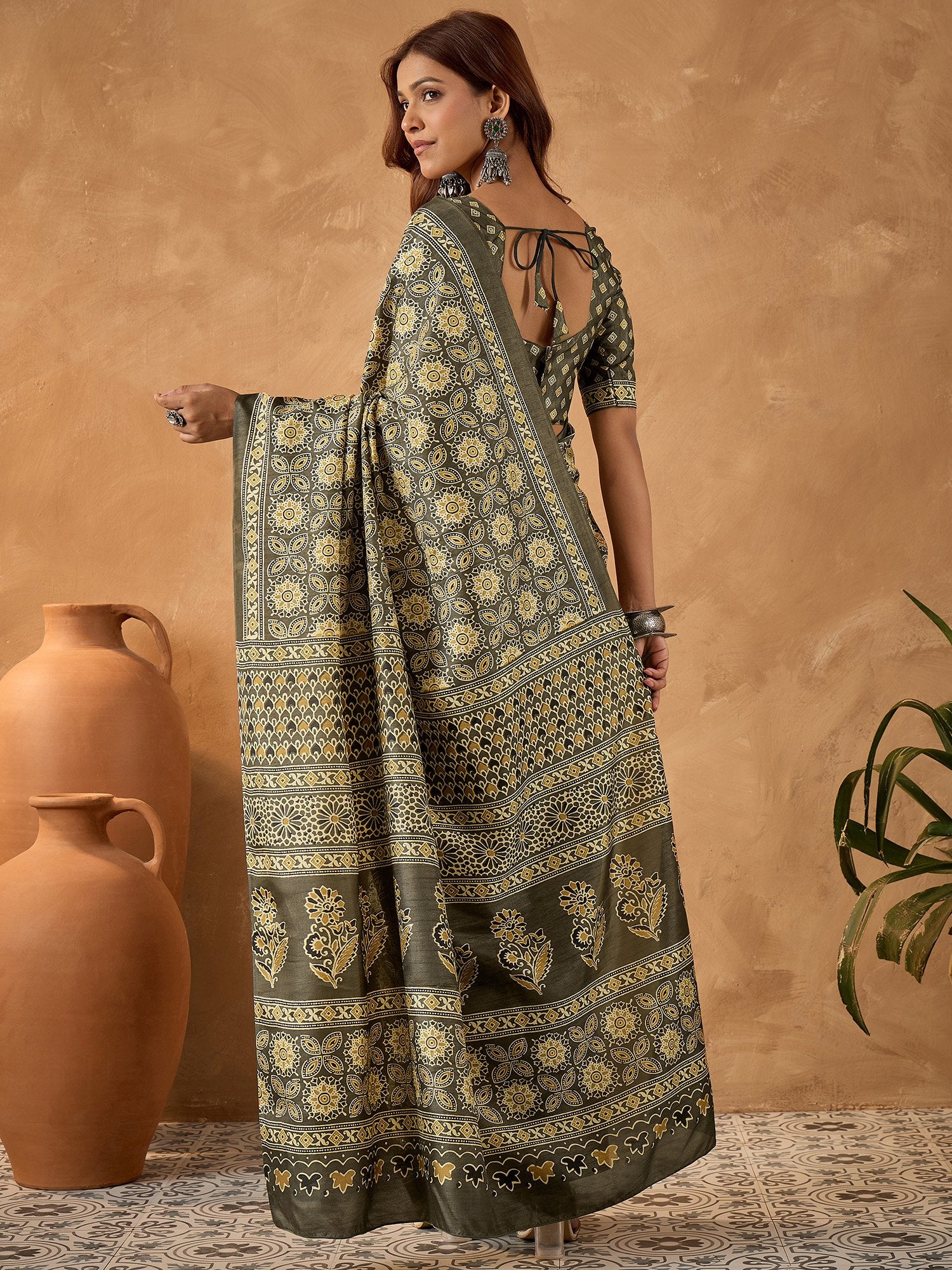 partywear designer saree for festive occasions