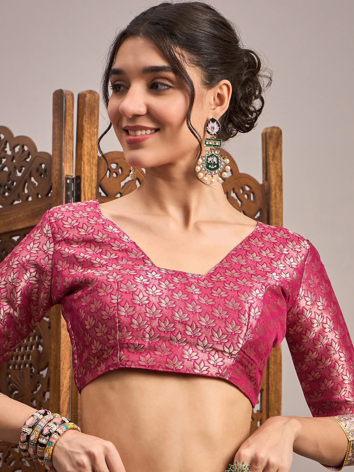 Mauve Banarasi Viscose Silk Woven Saree - The Dori Store