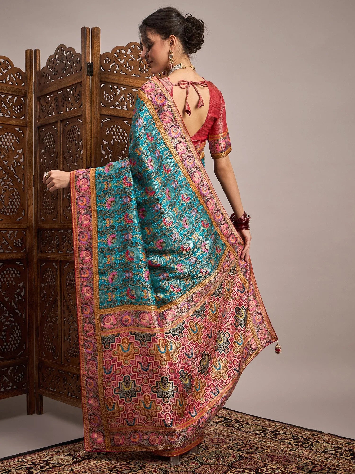 Light Banarasi Viscose Silk Woven Saree - The Dori Store