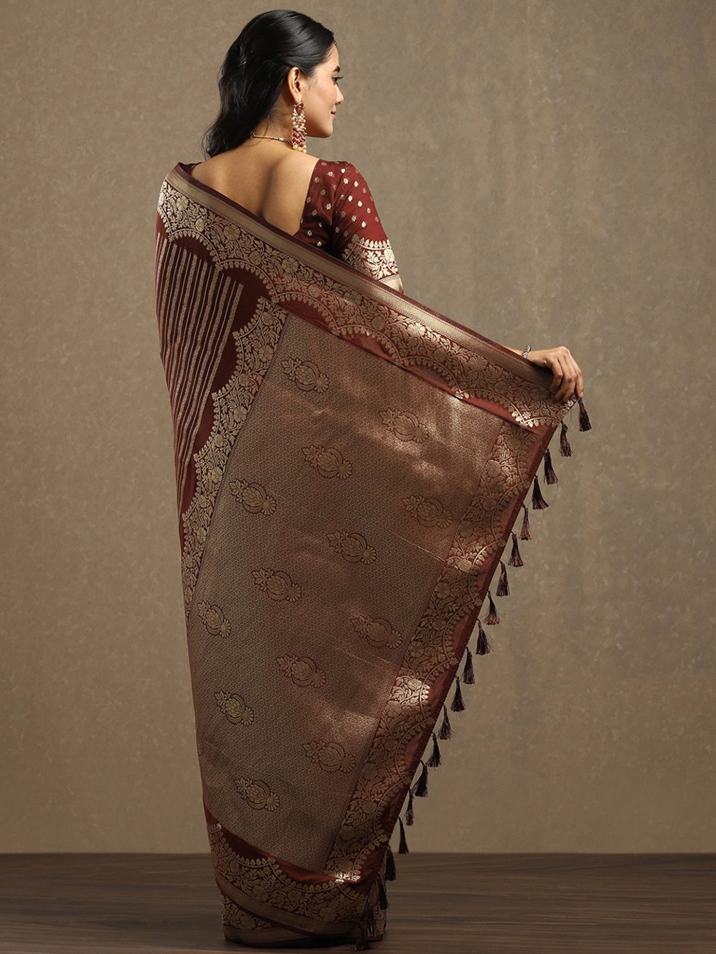 partywear designer saree for festive occasions