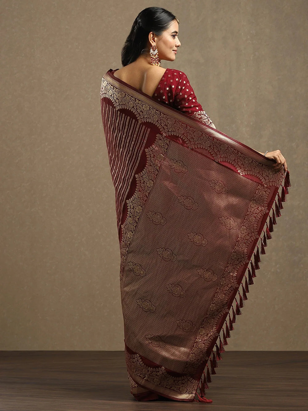 partywear designer saree for festive occasions