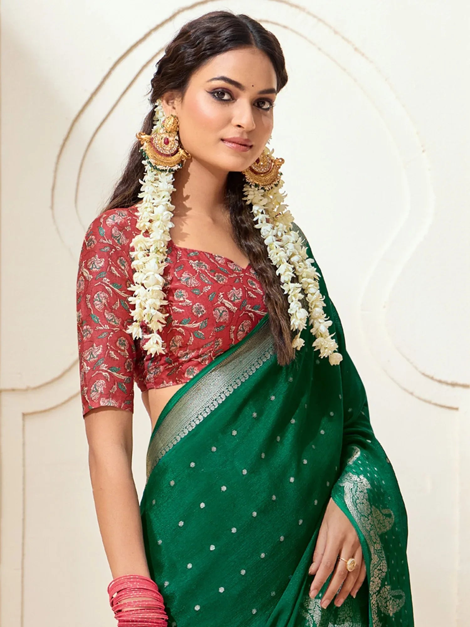 Green Kanjeevaram chinnon Woven Saree - The Dori Store
