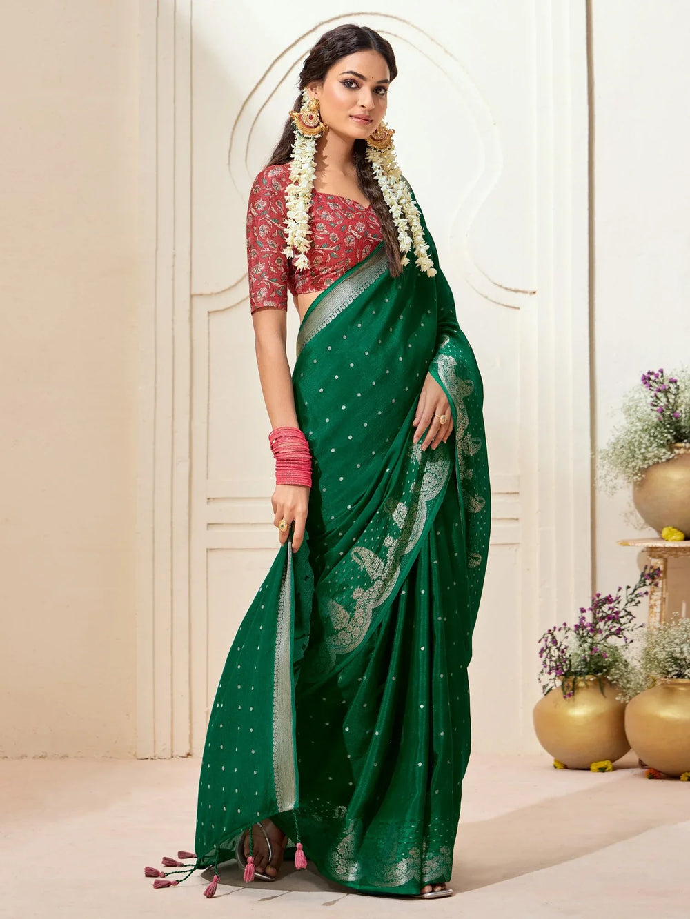 Green Kanjeevaram chinnon Woven Saree - The Dori Store