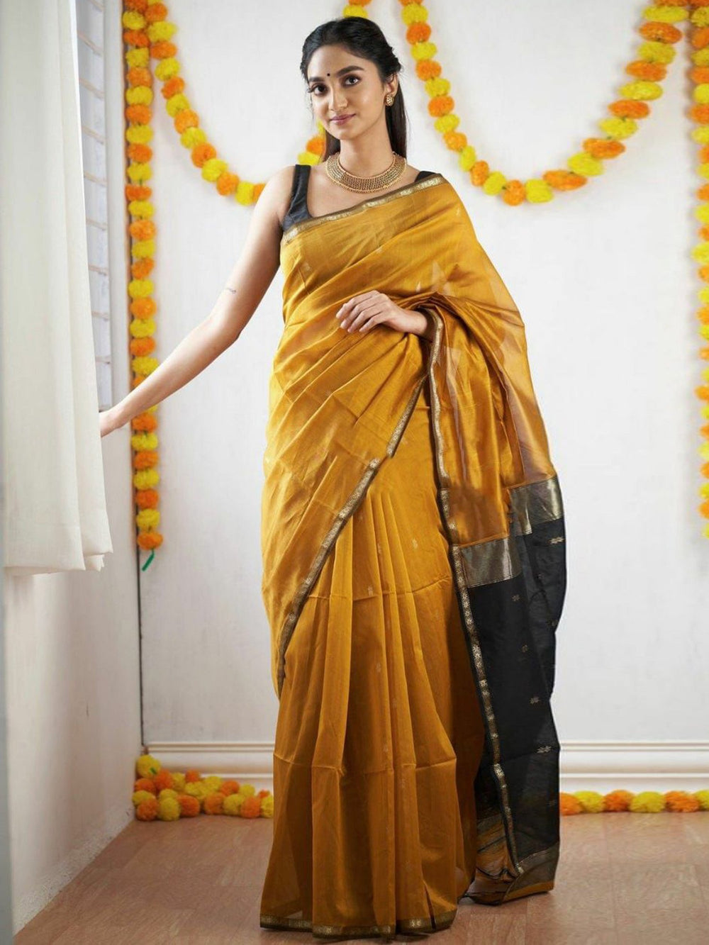 Yellow Mustard Maheshwari Silk Cotton Woven Saree