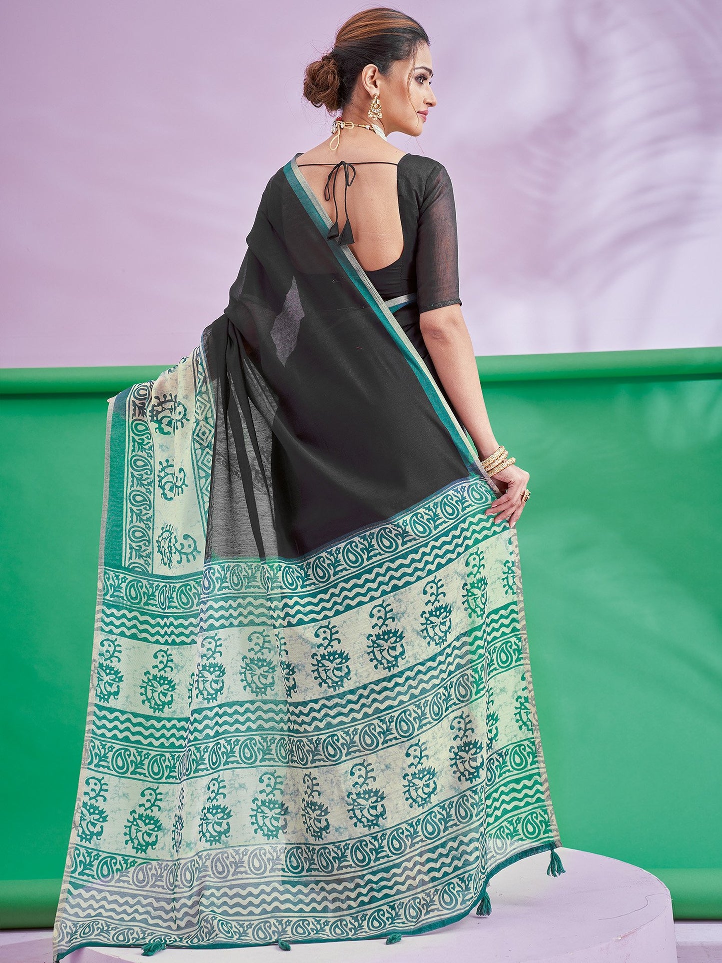 Black Block Print Cotton Linen Printed Saree