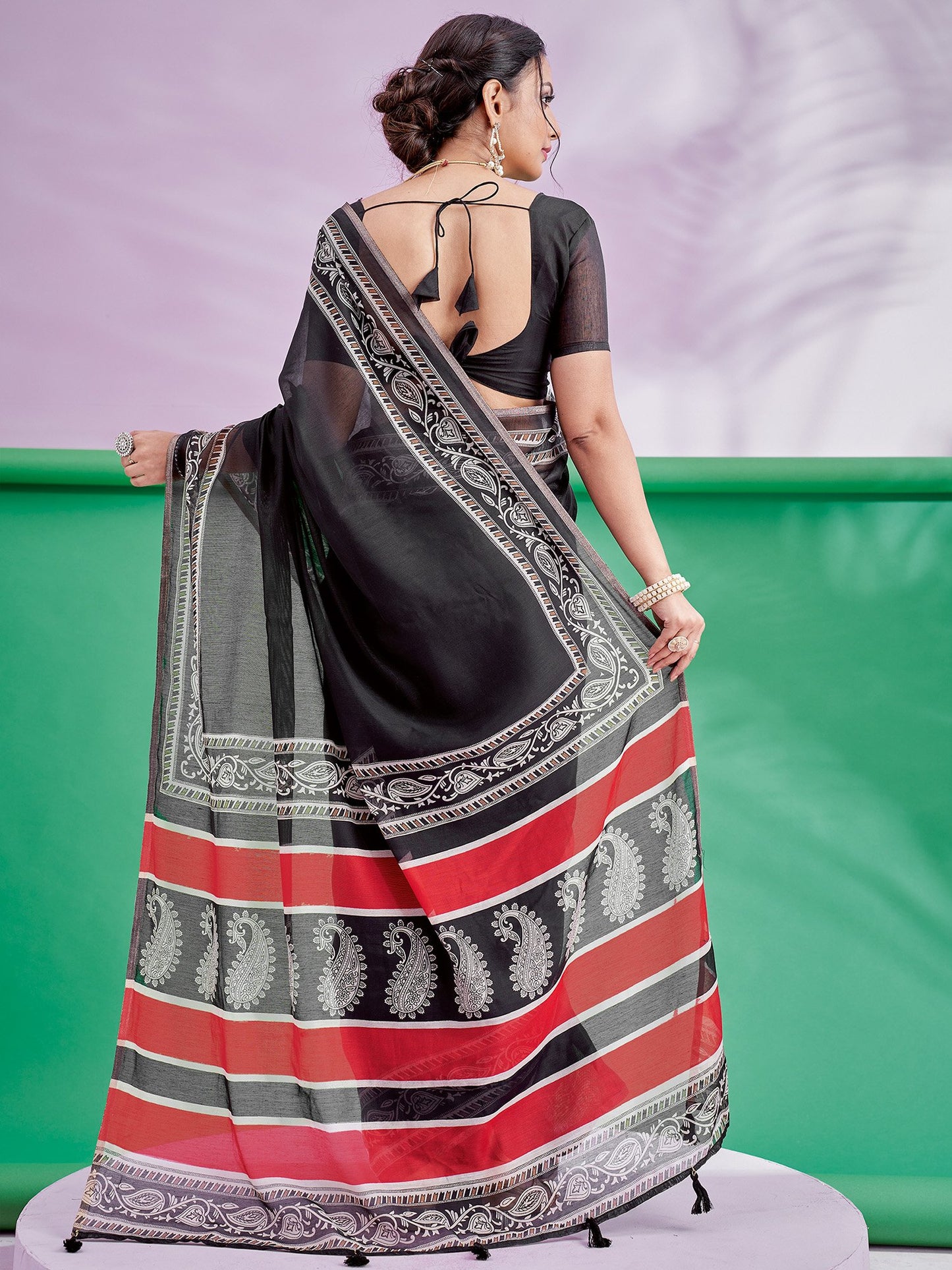 Black Block Print Cotton Linen Printed Saree