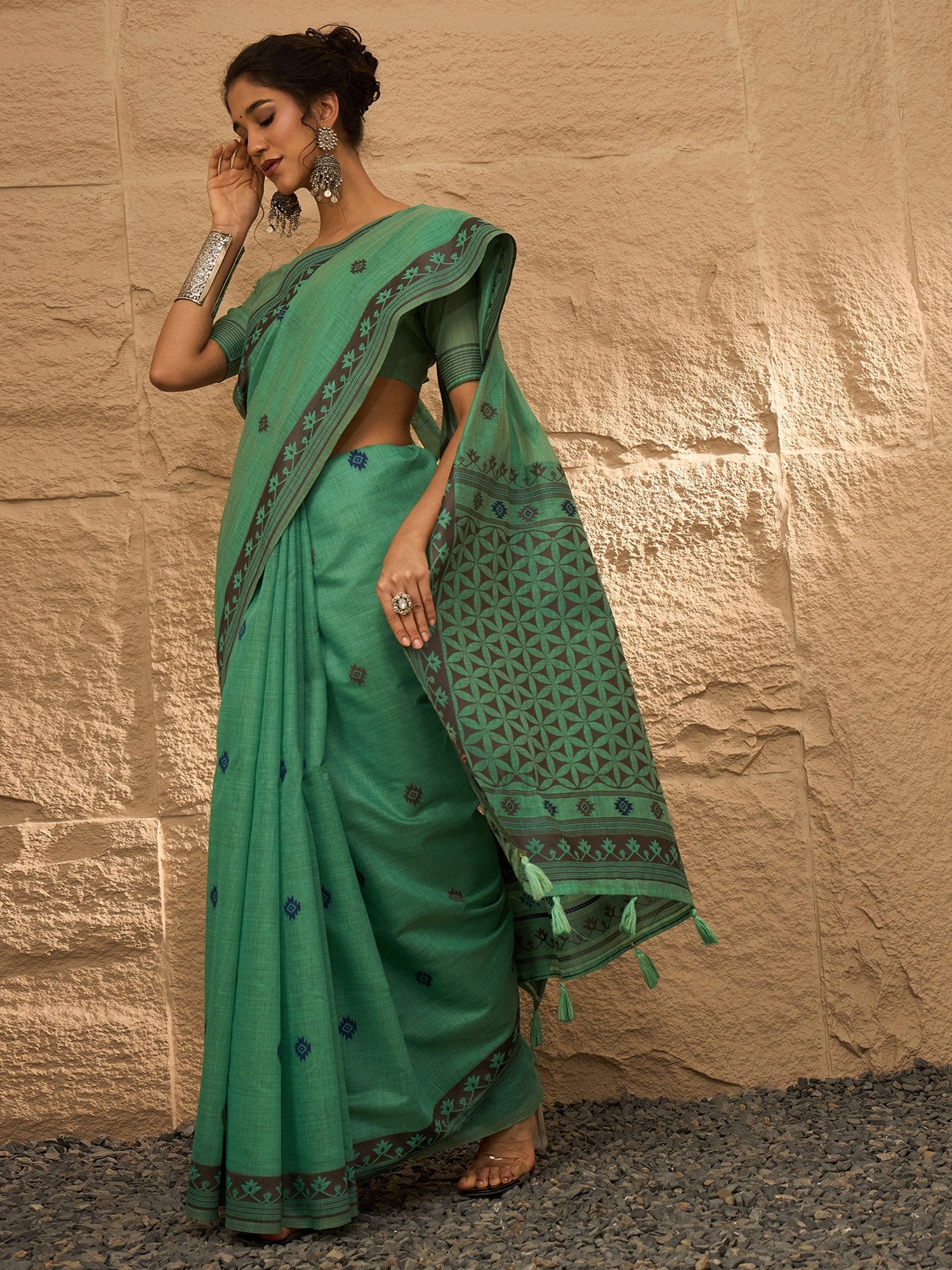 partywear designer saree for festive occasions