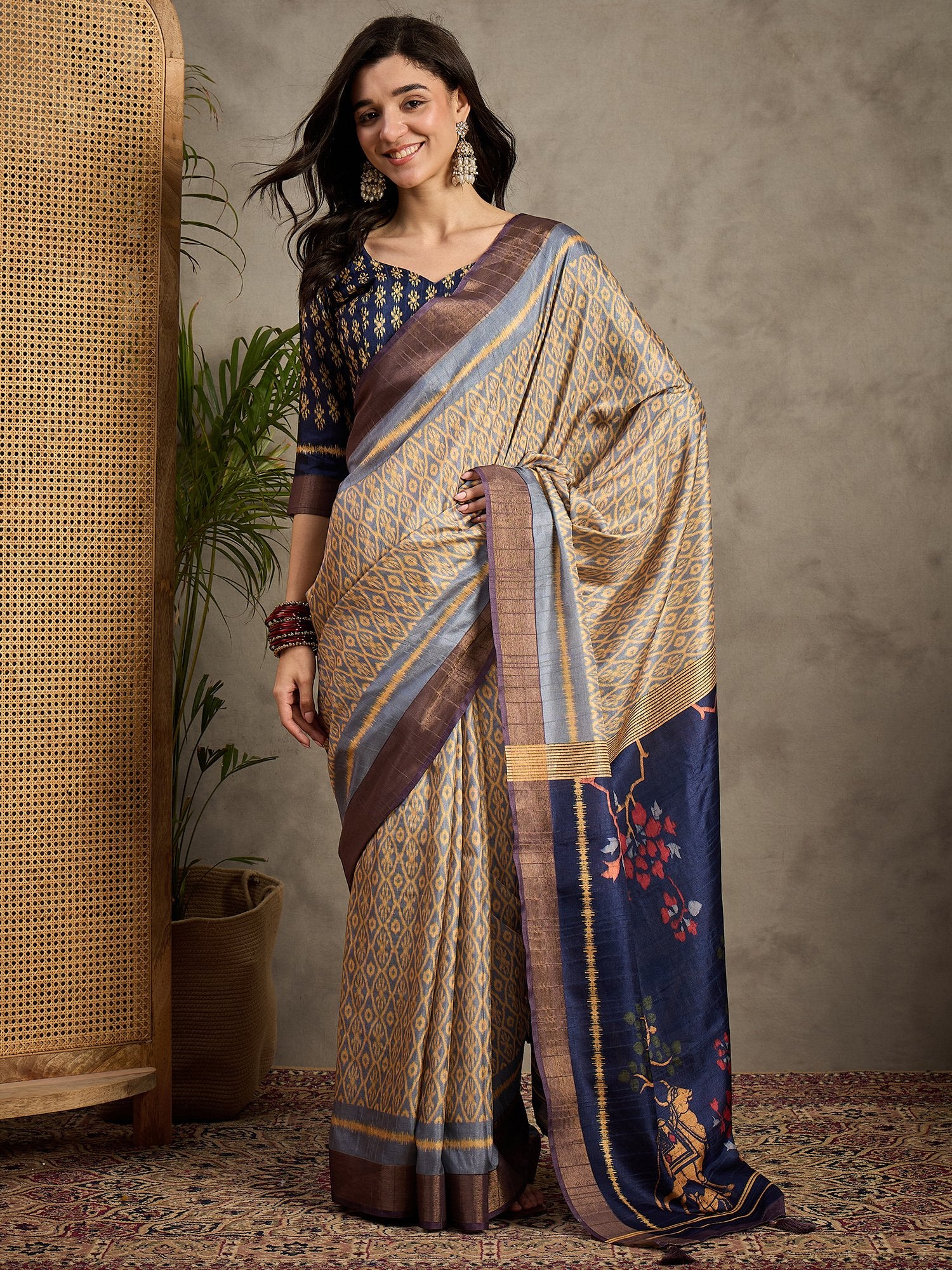 Grey Beige Banarasi Silk Blend Printed Saree