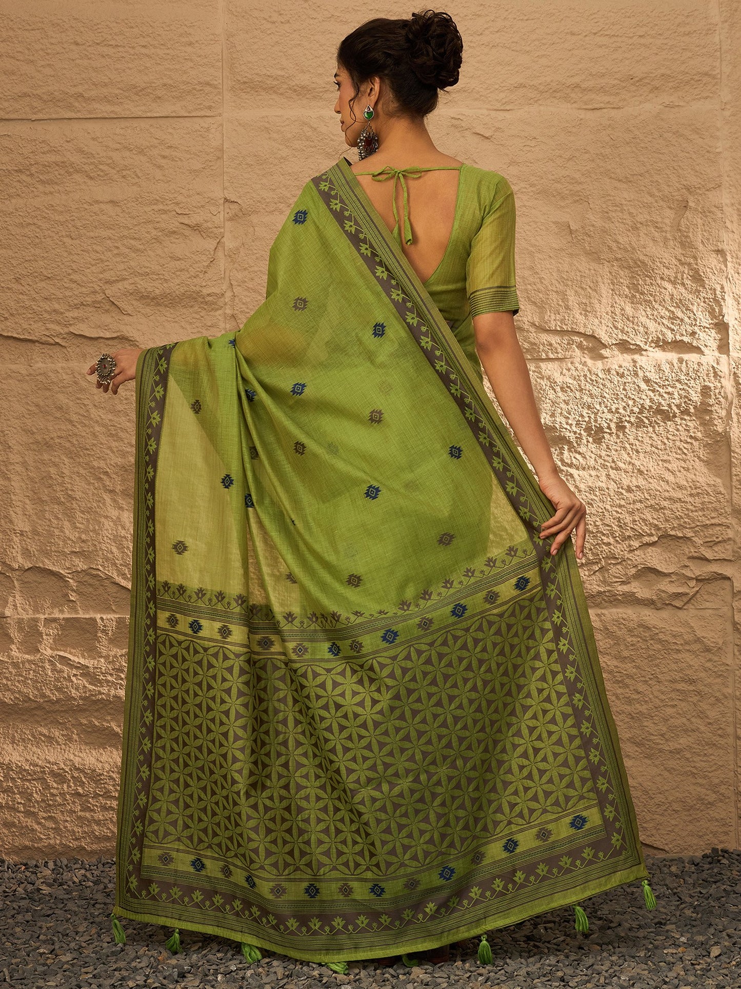 Olive Khadi Linen Woven Saree