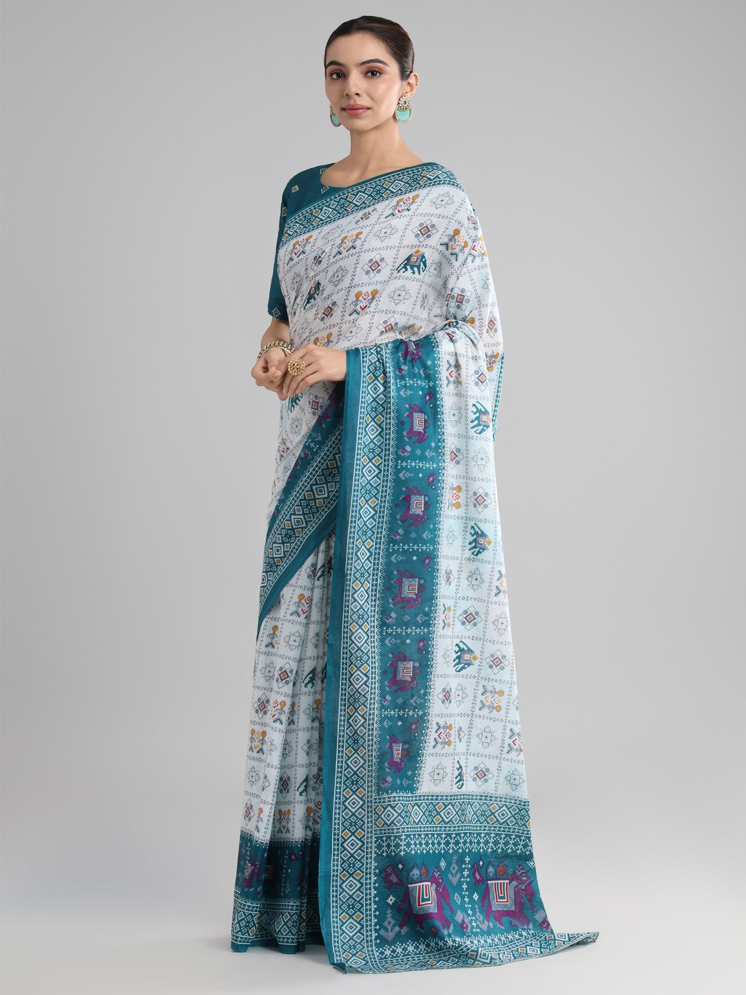 White White Block Print Cotton Printed Saree