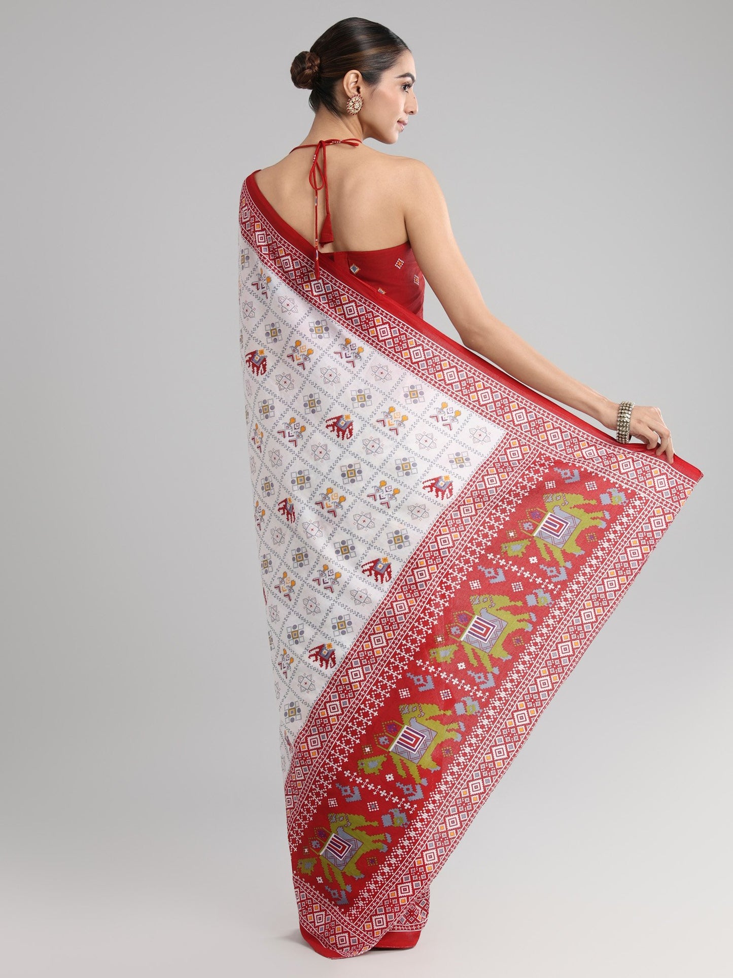 White Block Print Cotton Printed Saree